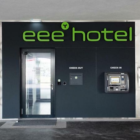 Eee Hotel טראון מראה חיצוני תמונה