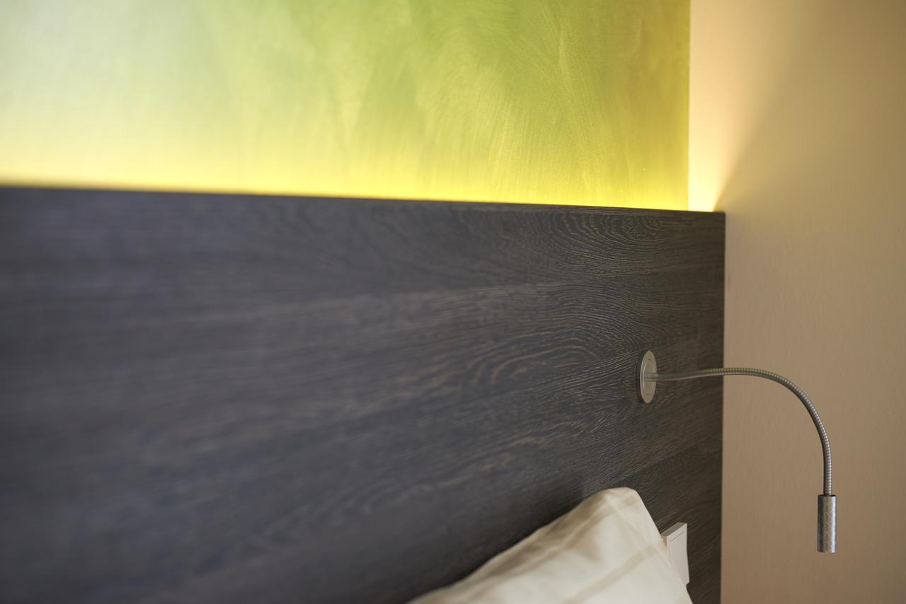 Eee Hotel טראון מראה חיצוני תמונה