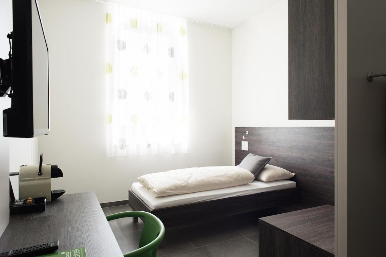 Eee Hotel טראון מראה חיצוני תמונה